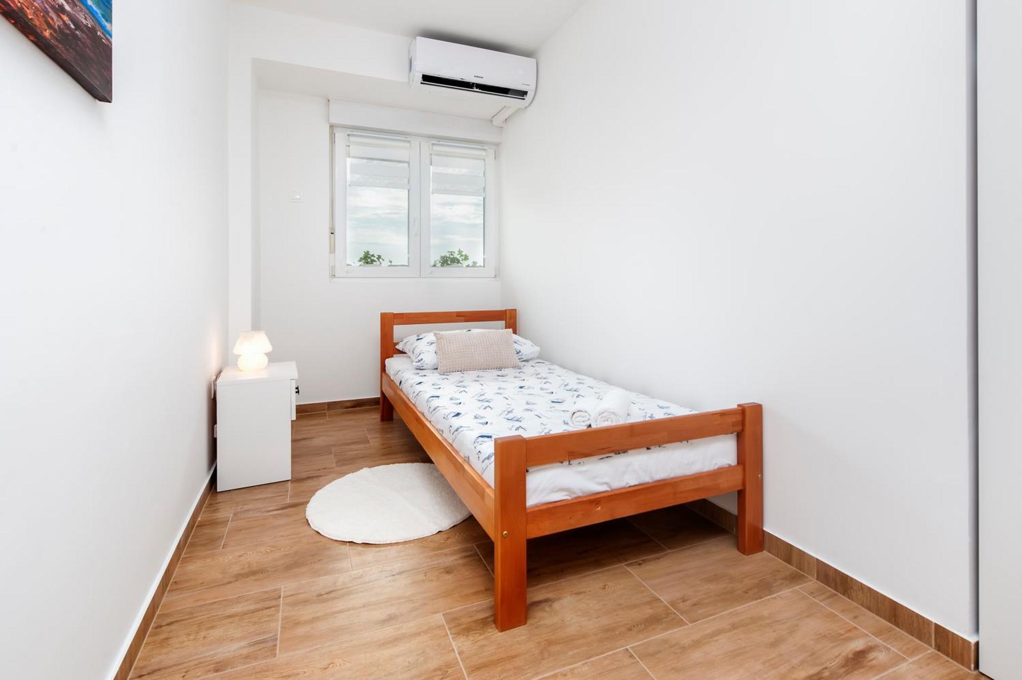 Arena Parkside Residence Пула Екстериор снимка