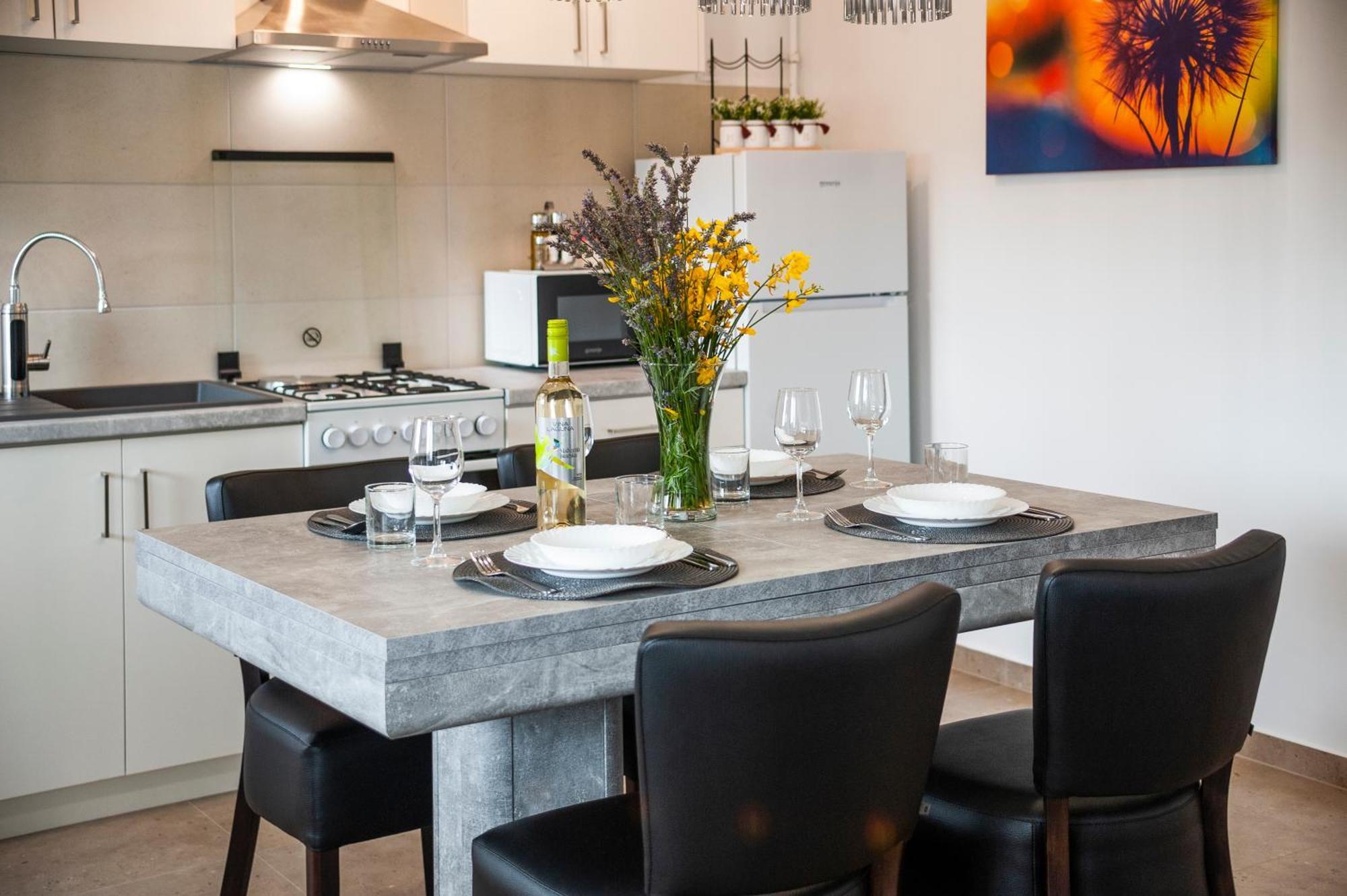 Arena Parkside Residence Пула Екстериор снимка
